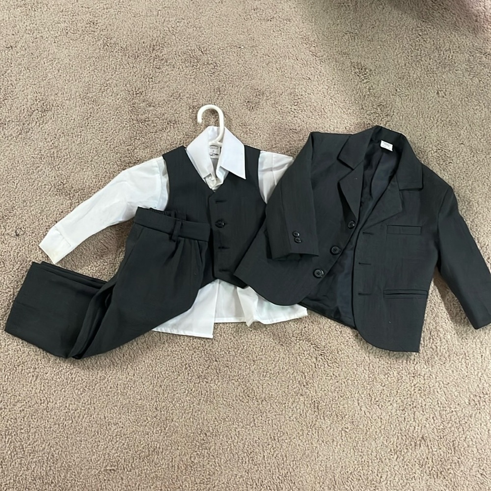 Boys Dress Suit Jacket, Pants, Shirt and Vest Set